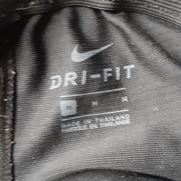 Nike athletic shorts - Picture 2 of 3